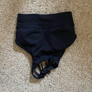lululemon sports bra size 4